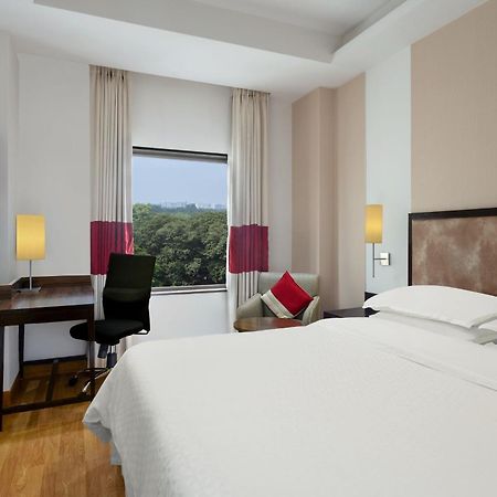 Four Points By Sheraton Vadodara Kültér fotó