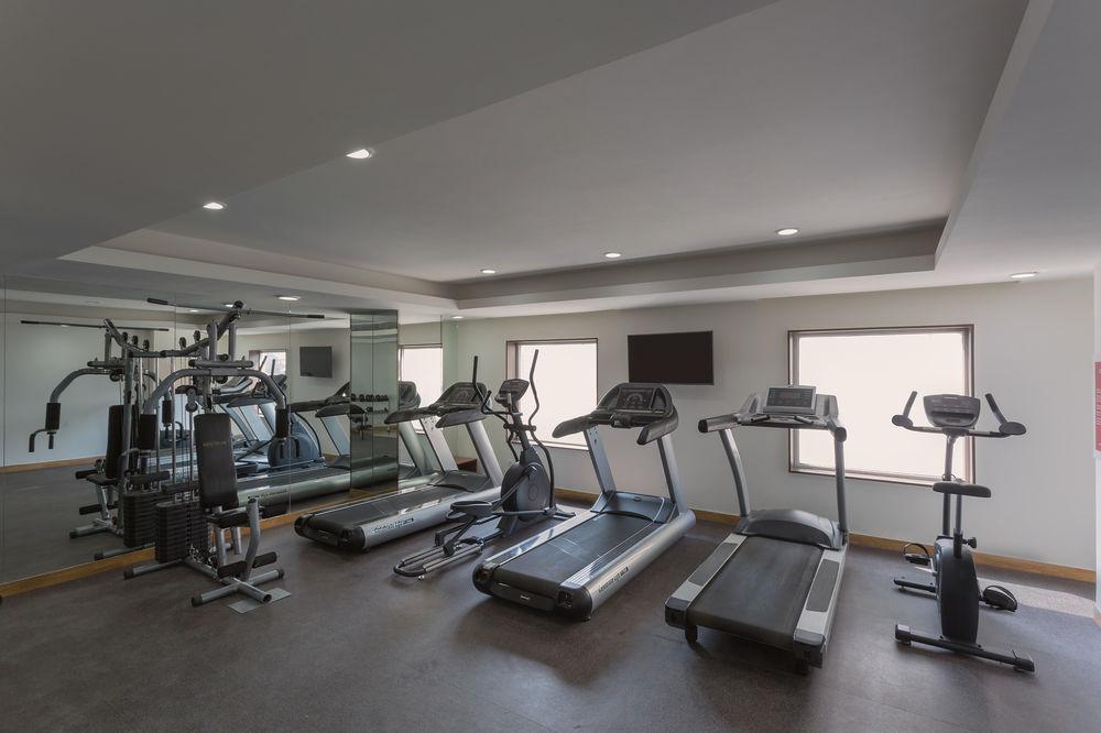 Four Points By Sheraton Vadodara Kültér fotó
