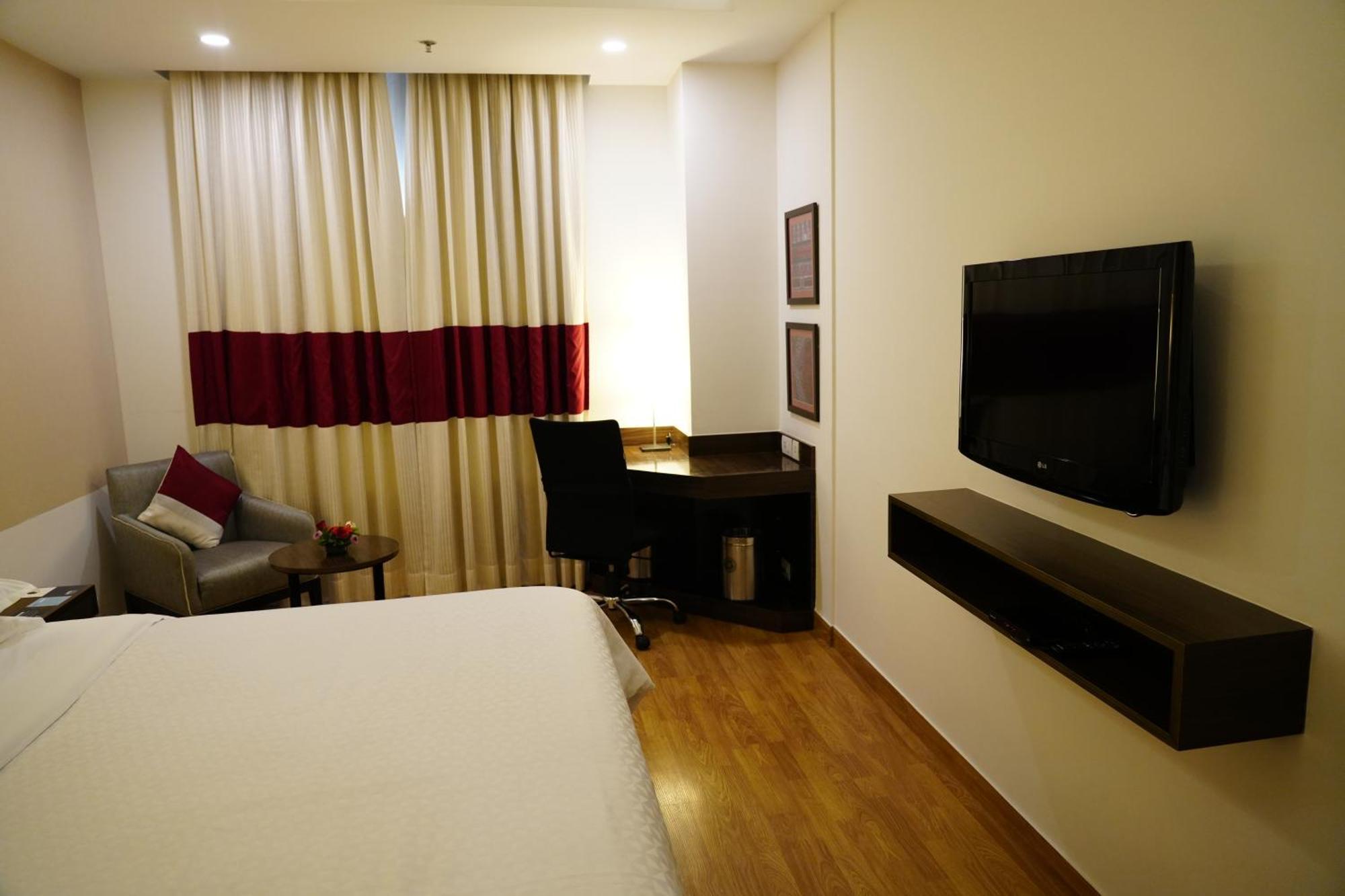 Four Points By Sheraton Vadodara Kültér fotó