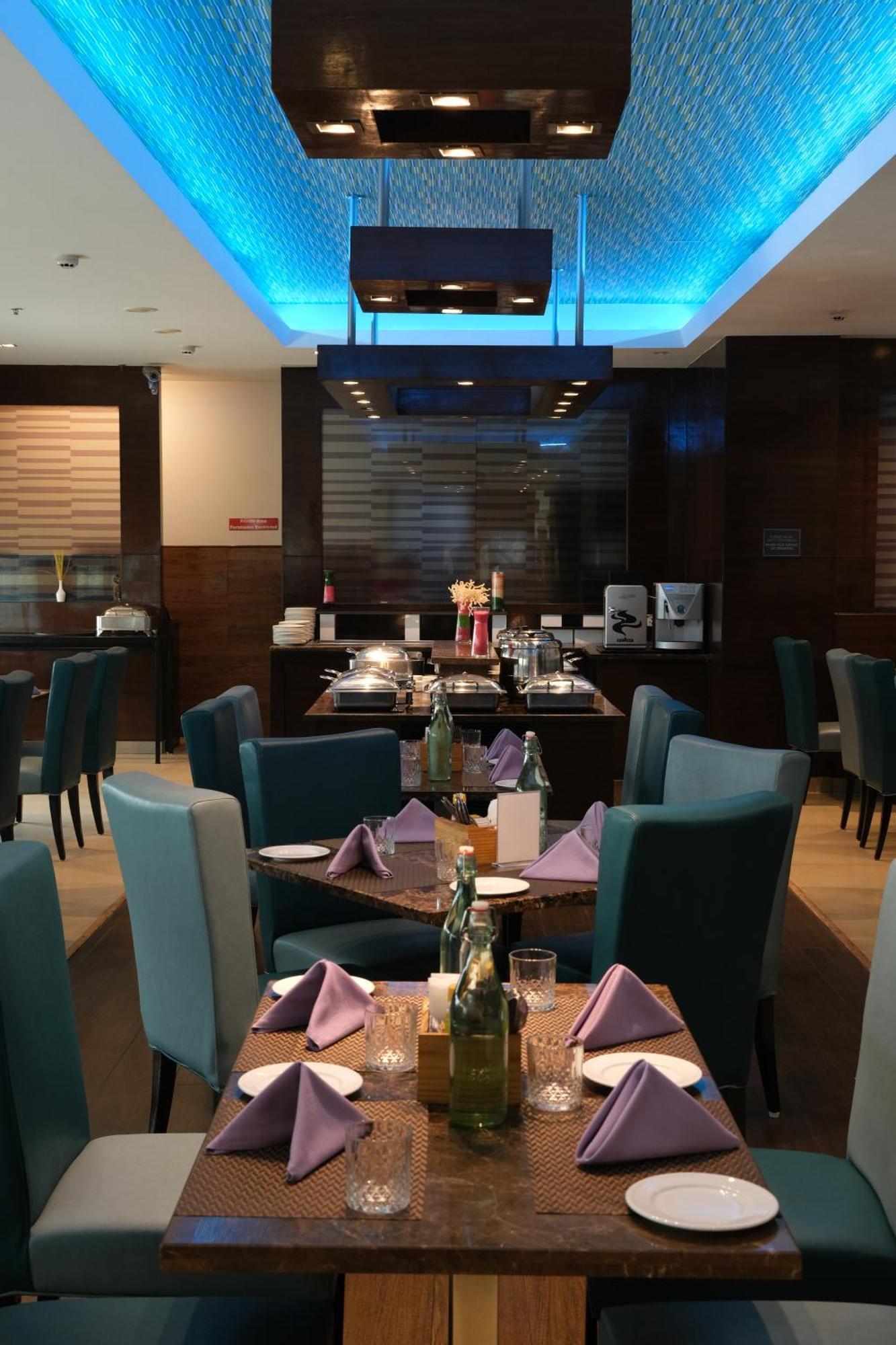Four Points By Sheraton Vadodara Kültér fotó