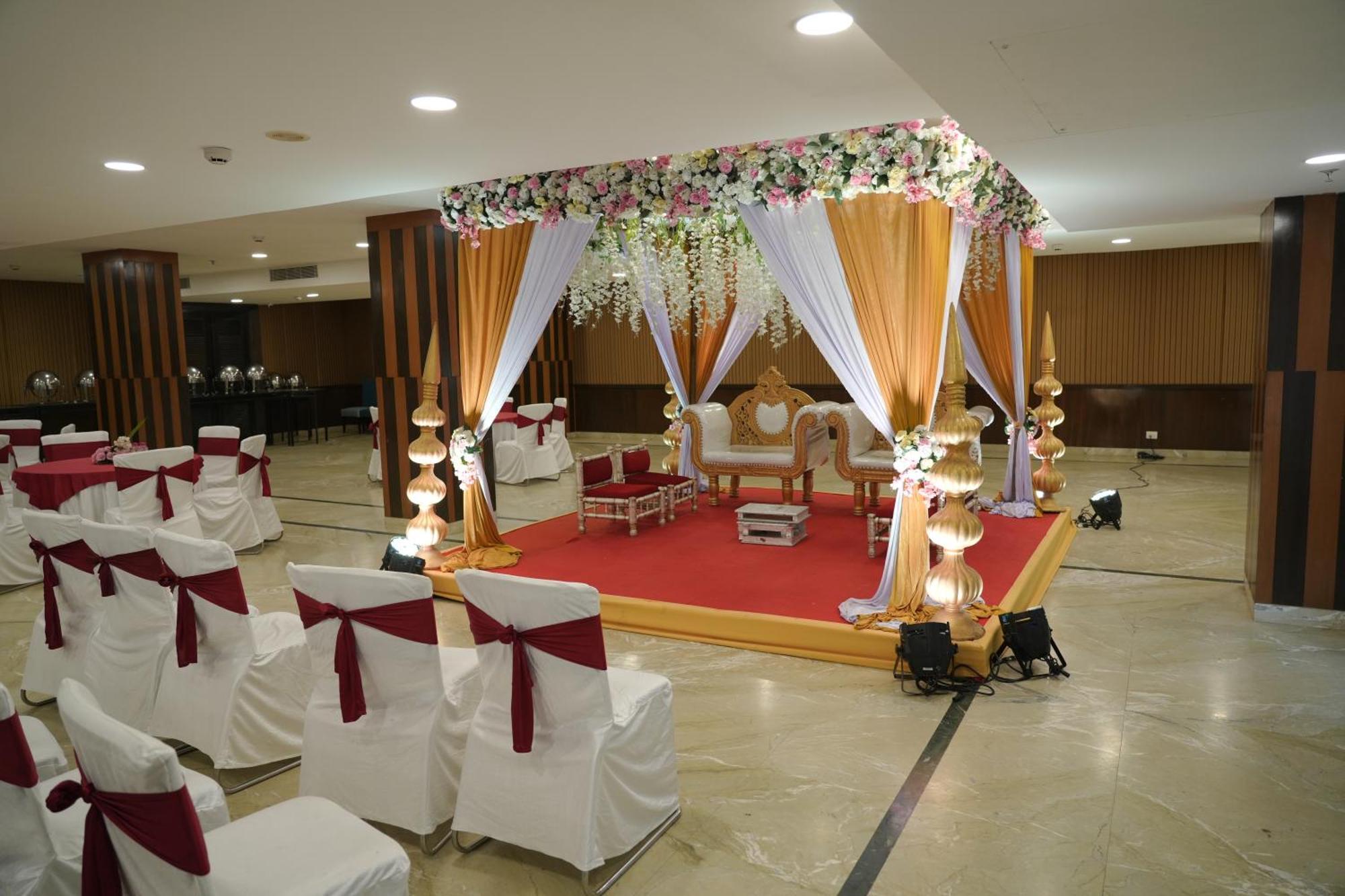 Four Points By Sheraton Vadodara Kültér fotó