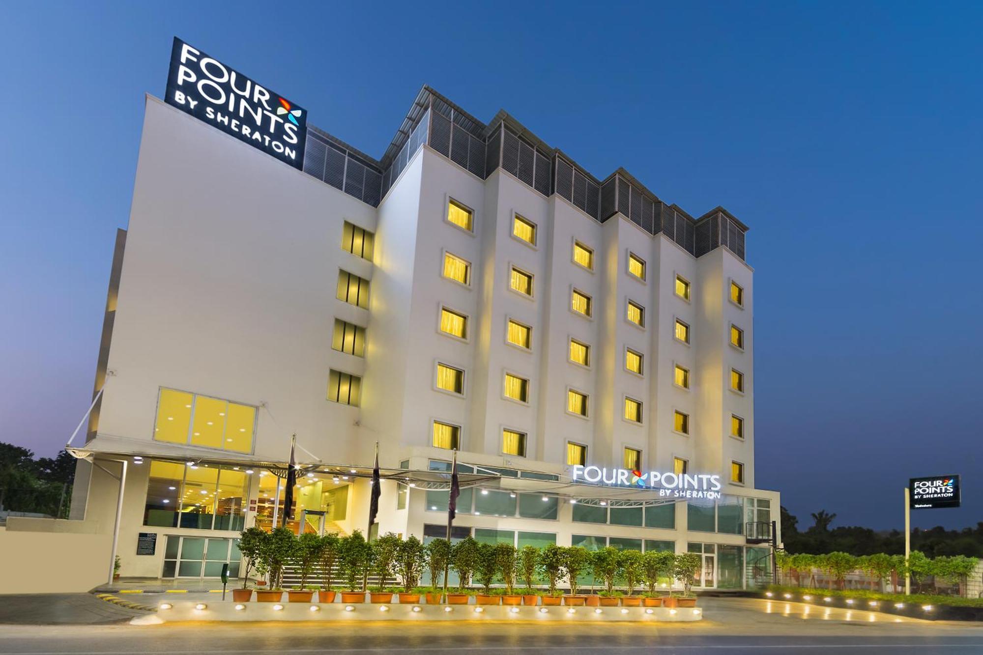 Four Points By Sheraton Vadodara Kültér fotó