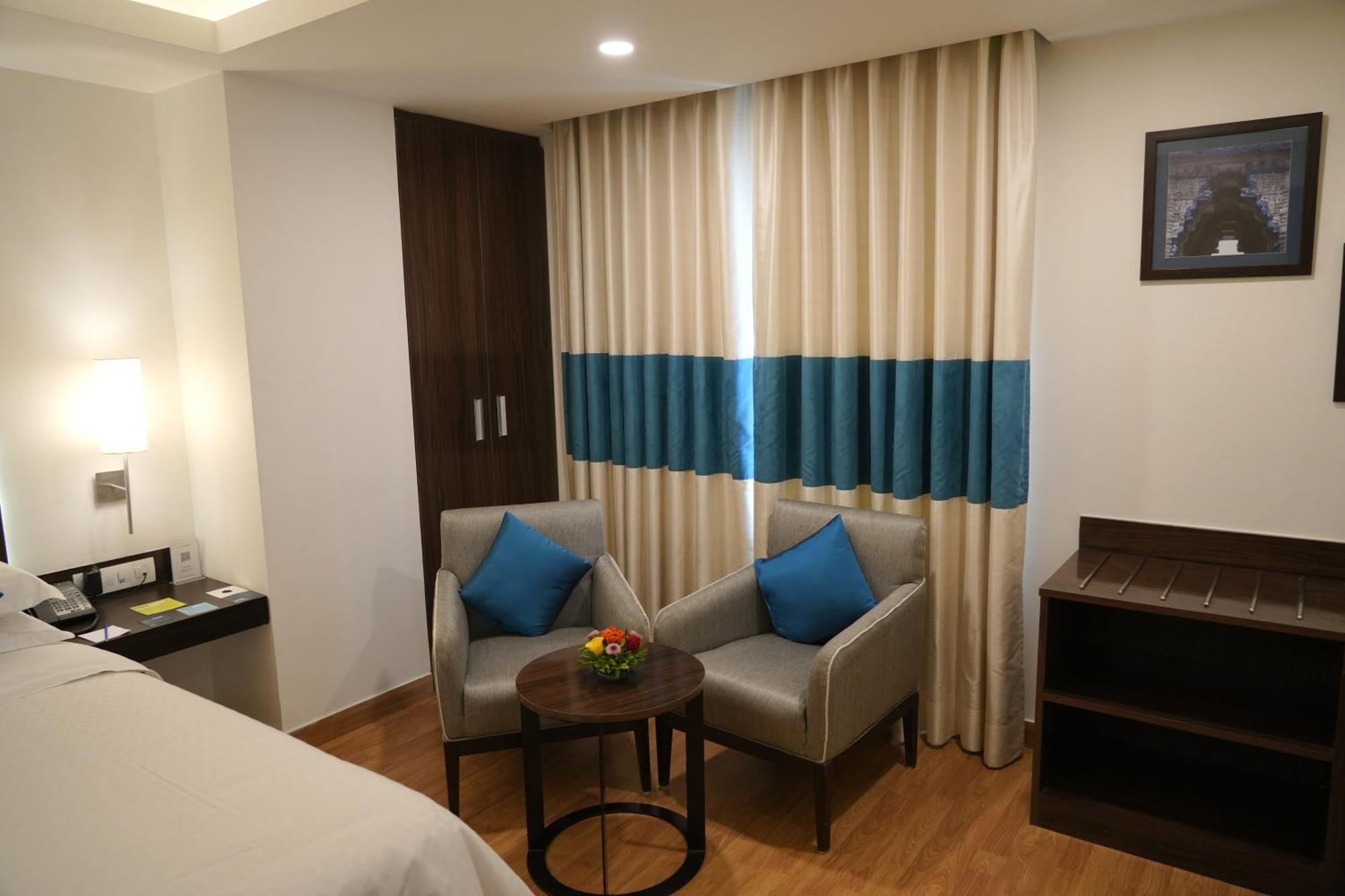 Four Points By Sheraton Vadodara Kültér fotó