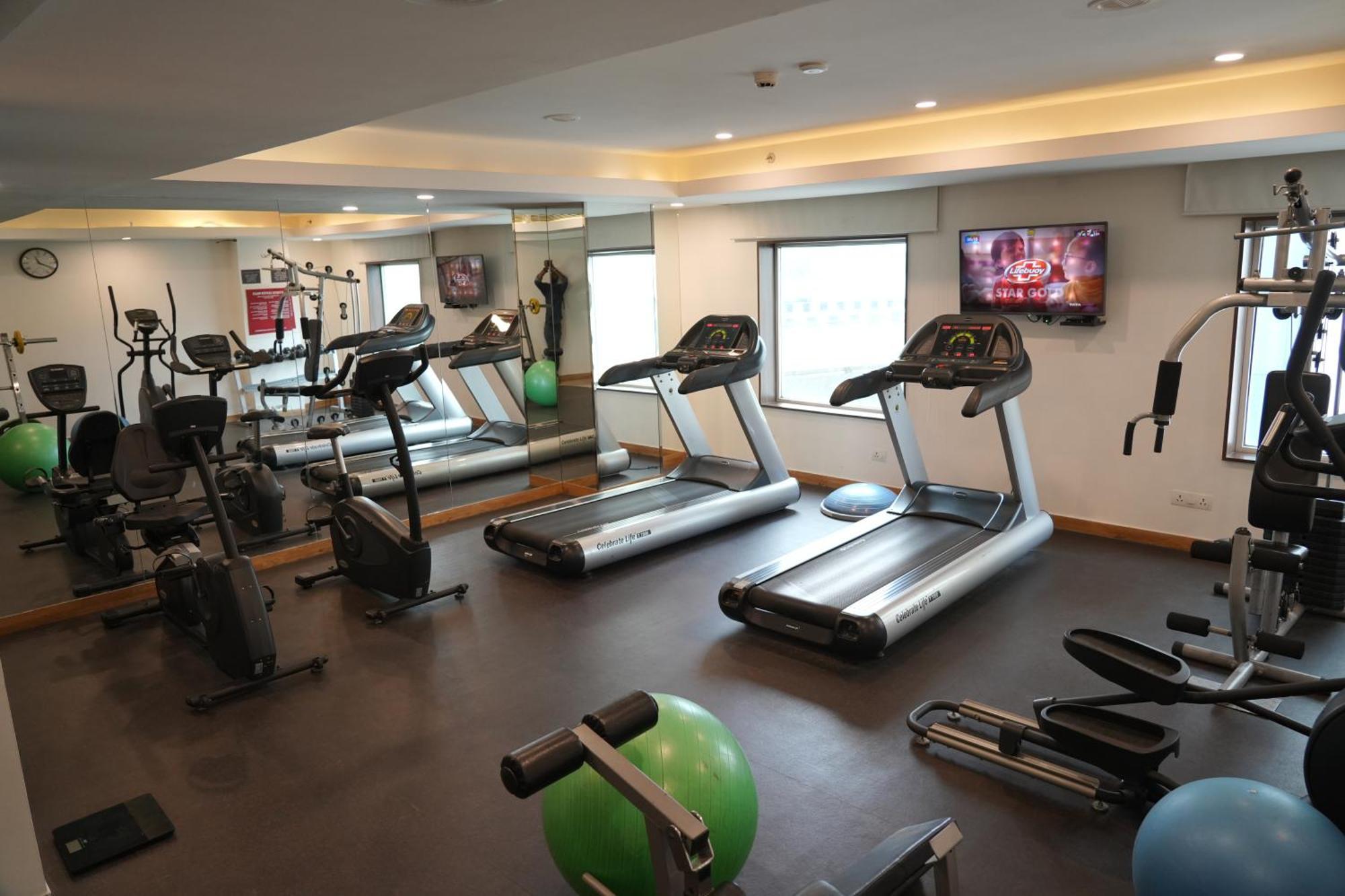 Four Points By Sheraton Vadodara Kültér fotó